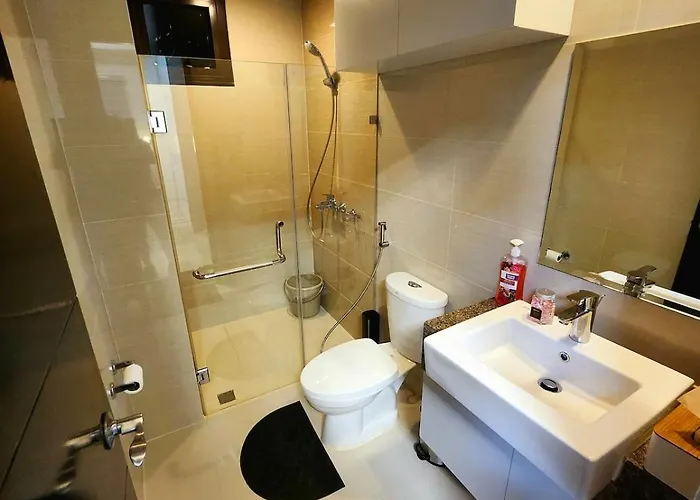 Gallardo At Eighty One Newport Boulevard Newport City, Pasay Near Naia Terminal 3 4*